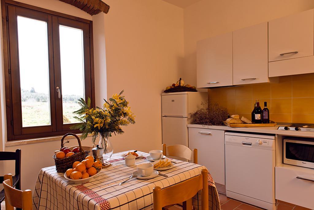 Agriturismo Poggio Agli Ulivi Riotorto Exterior foto