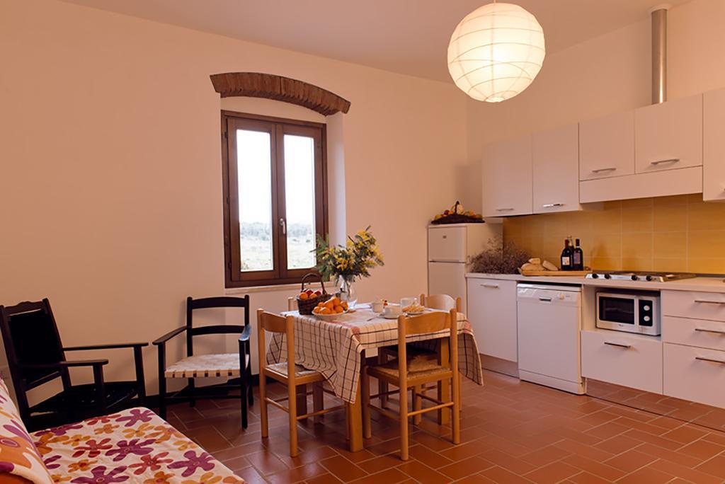 Agriturismo Poggio Agli Ulivi Riotorto Exterior foto